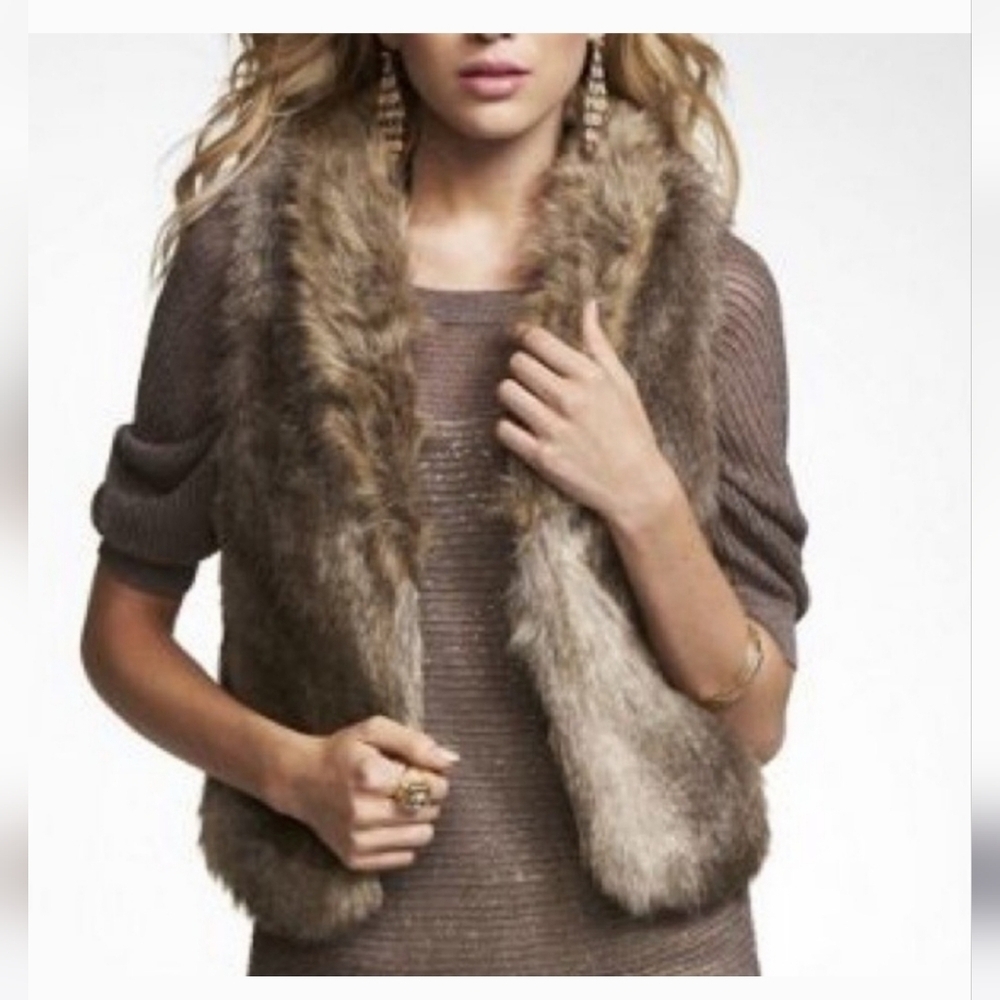 Express Faux Fur Vest - Gray